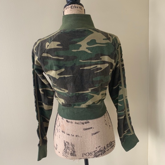 Rothco cropped camouflage sweatshirt - Picture 6 of 6